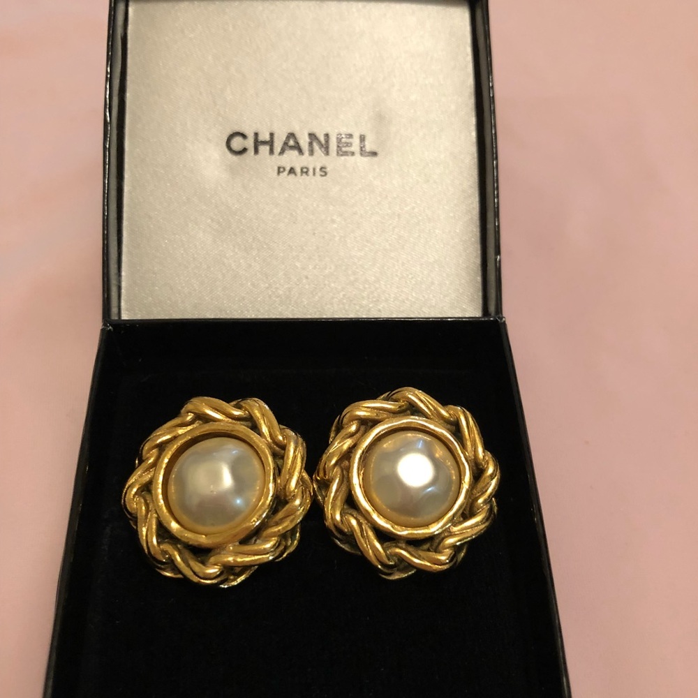 Authentic Chanel Vintage Earings
